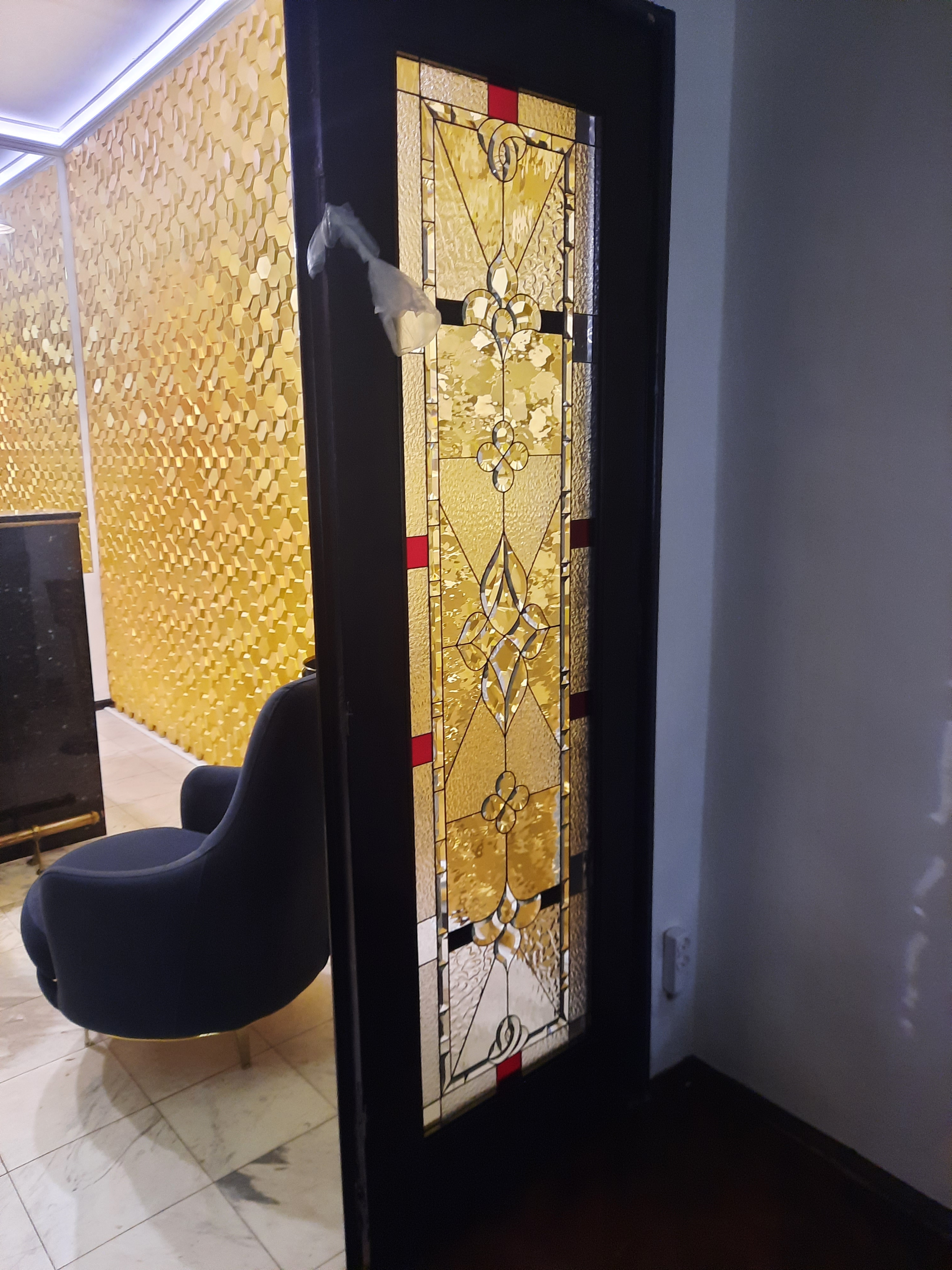 Door Model 221 — Cardinal Collection detail