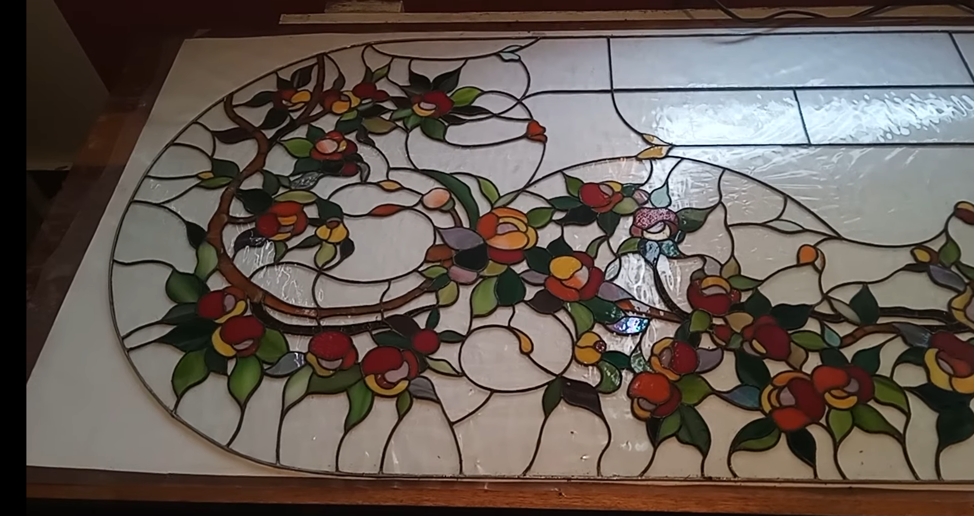 Door Model 224 — Floral Cascade detail