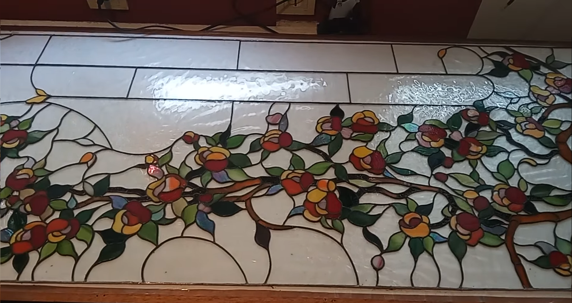 Door Model 224 — Floral Cascade detail