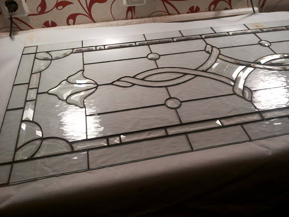Door Model 325 — Royal Grace stained glass detail