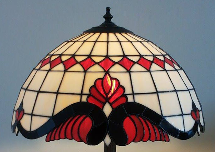 Handmade Tiffany stained glass lamp Model 404