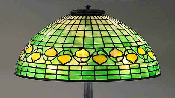 Handmade Tiffany stained glass lamp Model 406