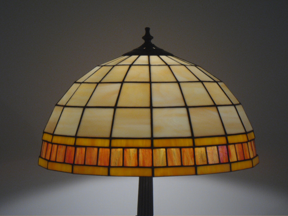 Handmade Tiffany stained glass lamp Model 409