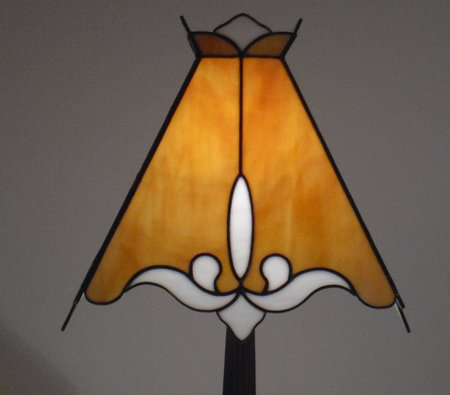 Handmade Tiffany stained glass lamp Model 416