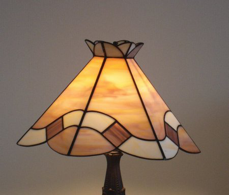 Handmade Tiffany stained glass lamp Model 418