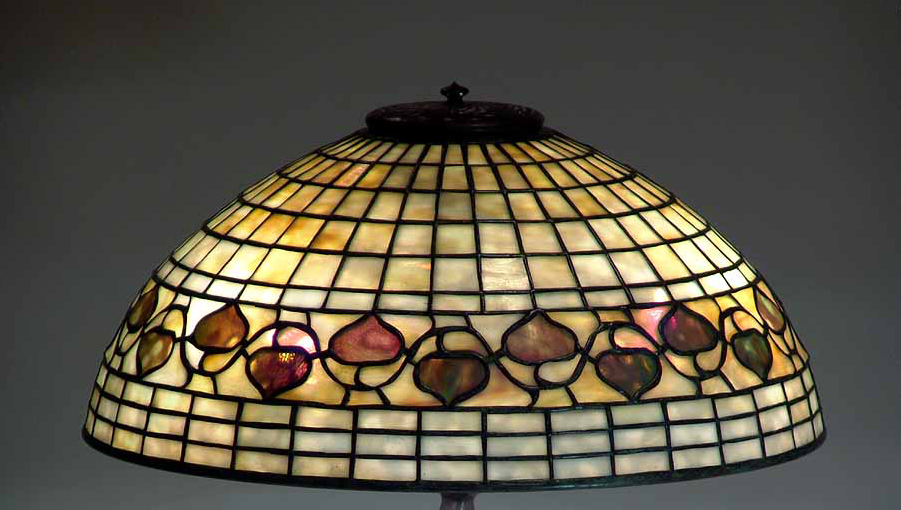 Handmade Tiffany stained glass lamp Model 420