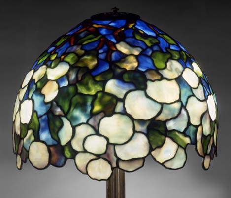 Handmade Tiffany stained glass lamp Model 426