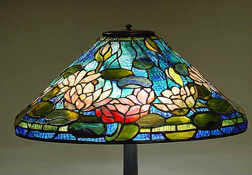 Handmade Tiffany stained glass lamp Model 449