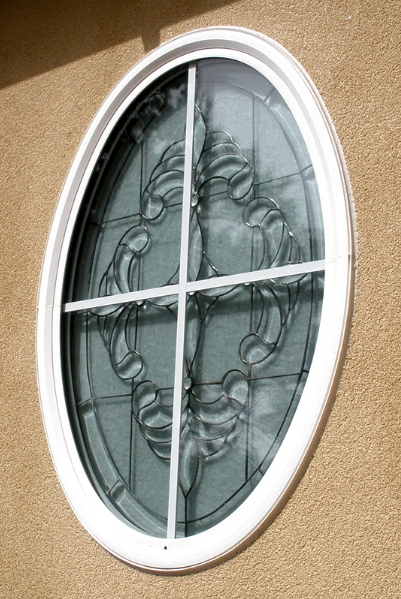 Oval Elegance handmade Tiffany stained glass window