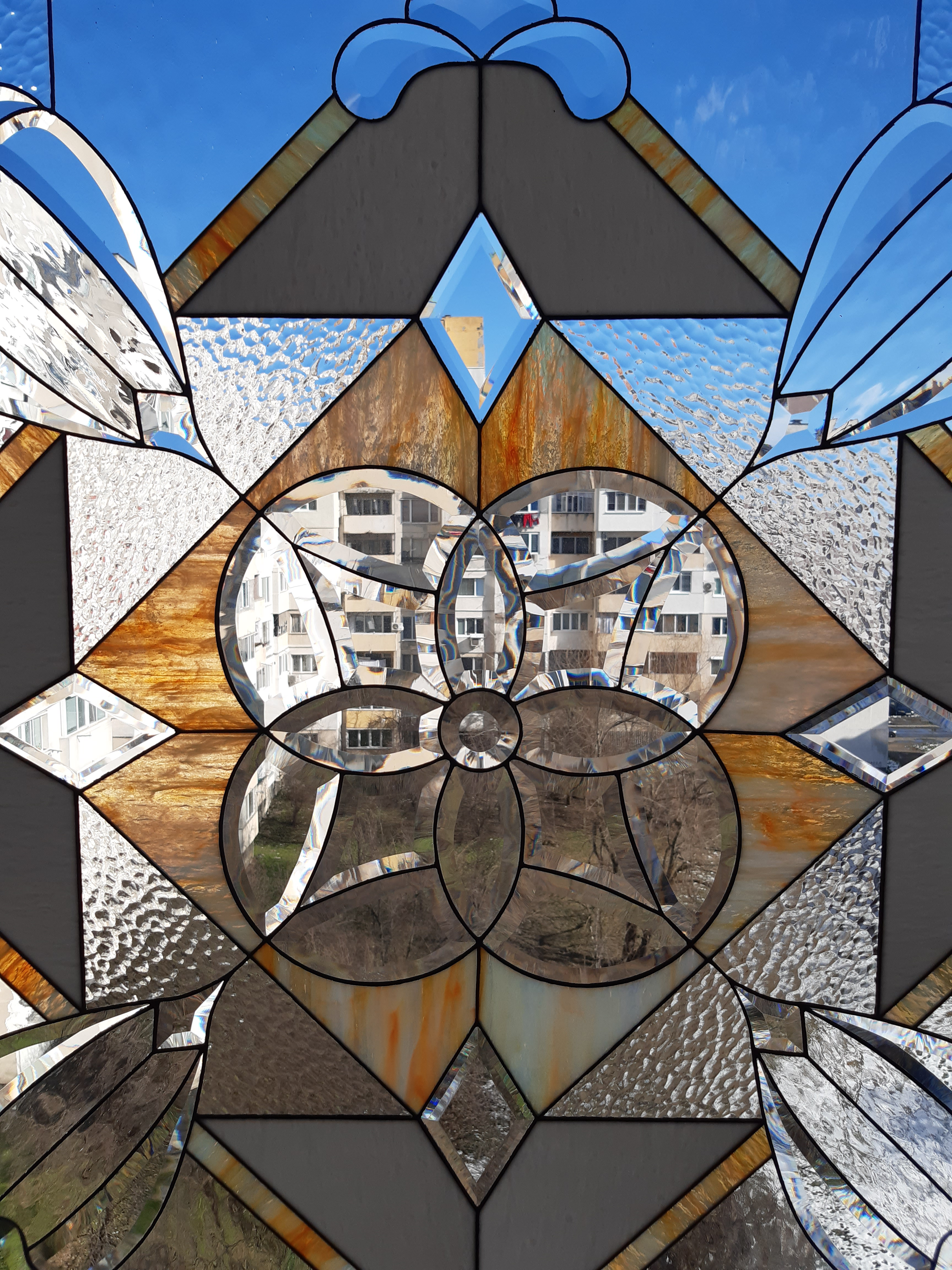 Window Model 717 — Crystal Harmony detail